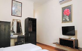 Hotel Mahkota Plengkung